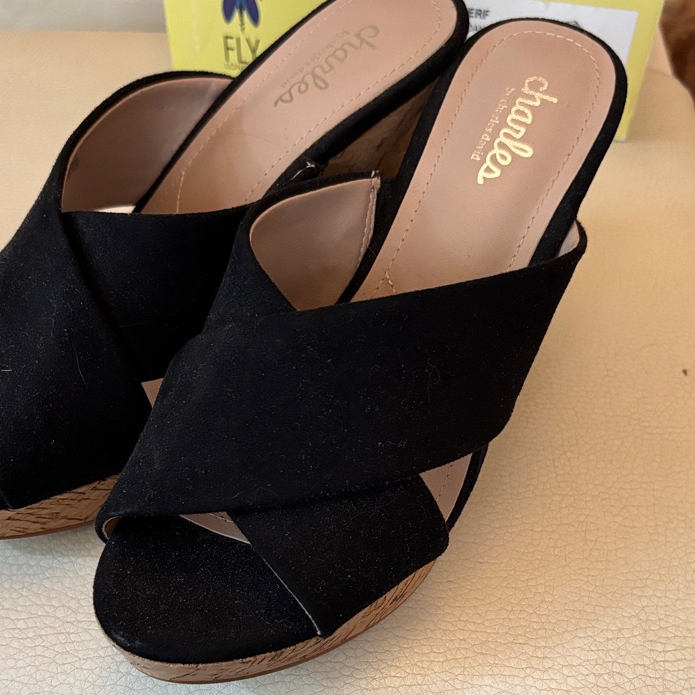 Charlies Black Wedge Shoes with Sleek Design